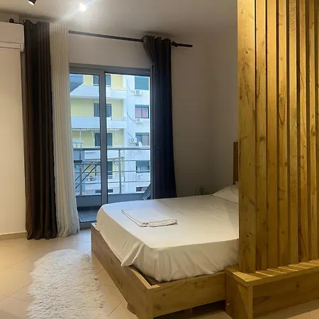 Breeze 5 * Vlorë