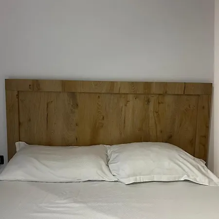 Breeze 5 * Vlorë